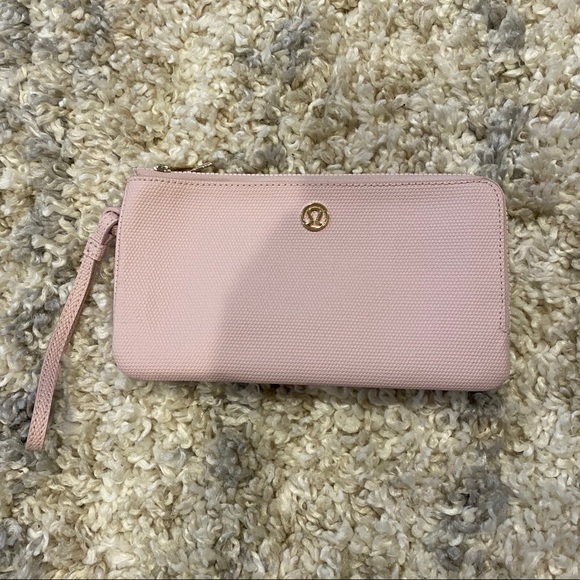lululemon athletica Handbags - NWOT. lululemon wallet